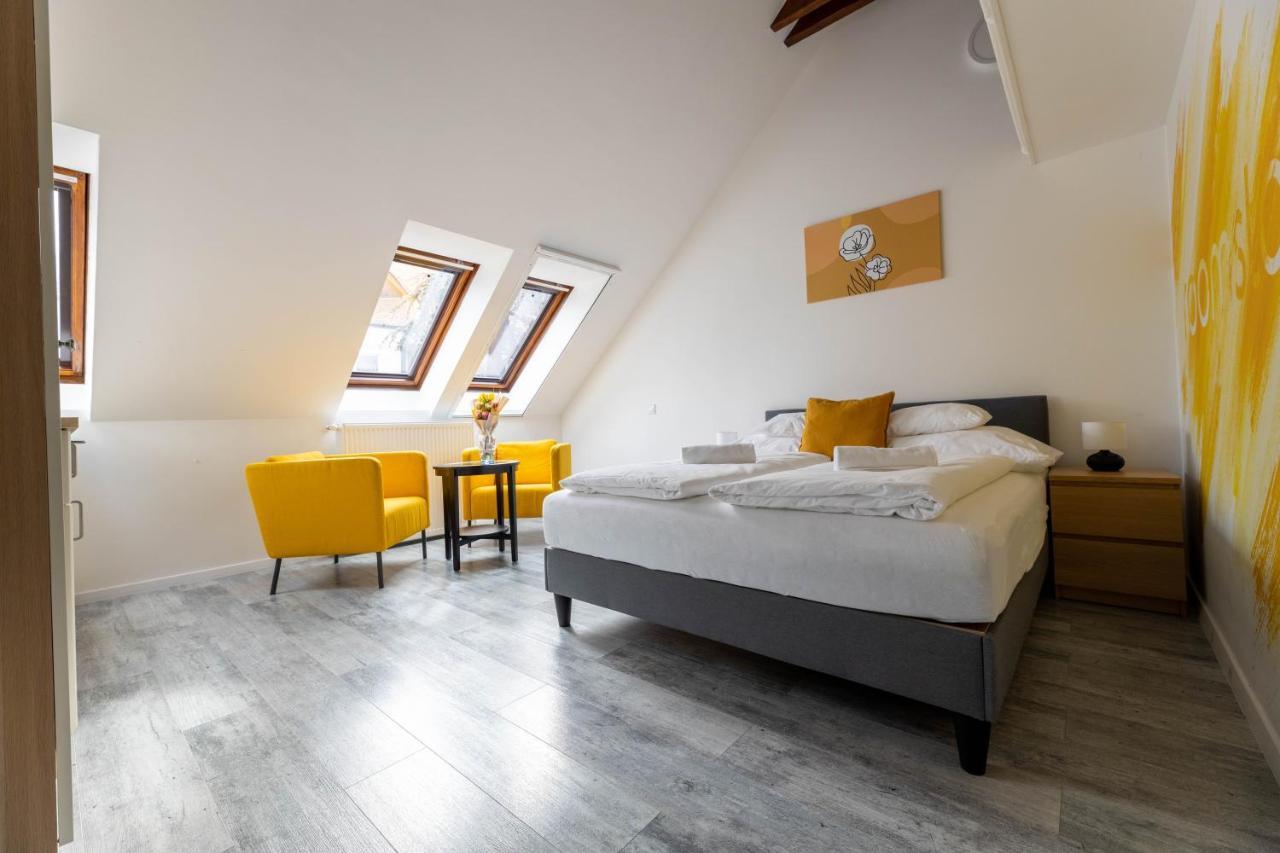 Roomstore Studio Apartments Eger Eksteriør bilde