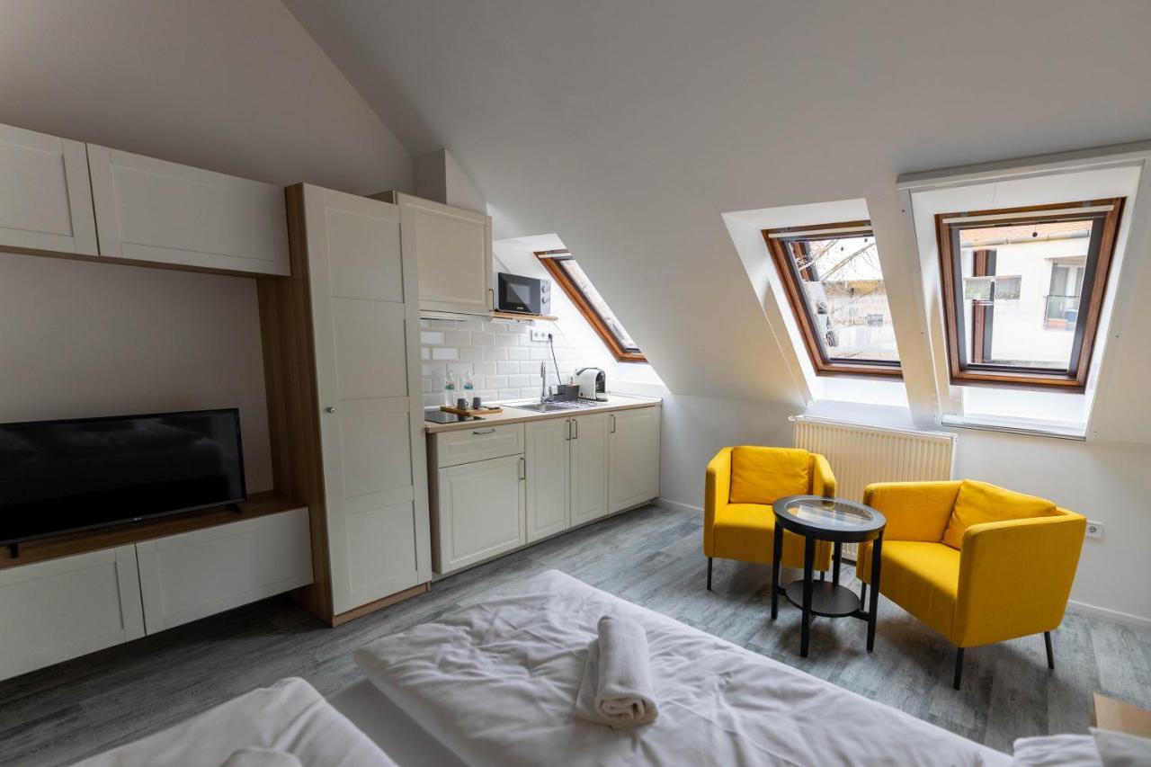 Roomstore Studio Apartments Eger Eksteriør bilde